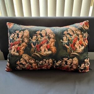 Disney :| Premium Princess Pillow